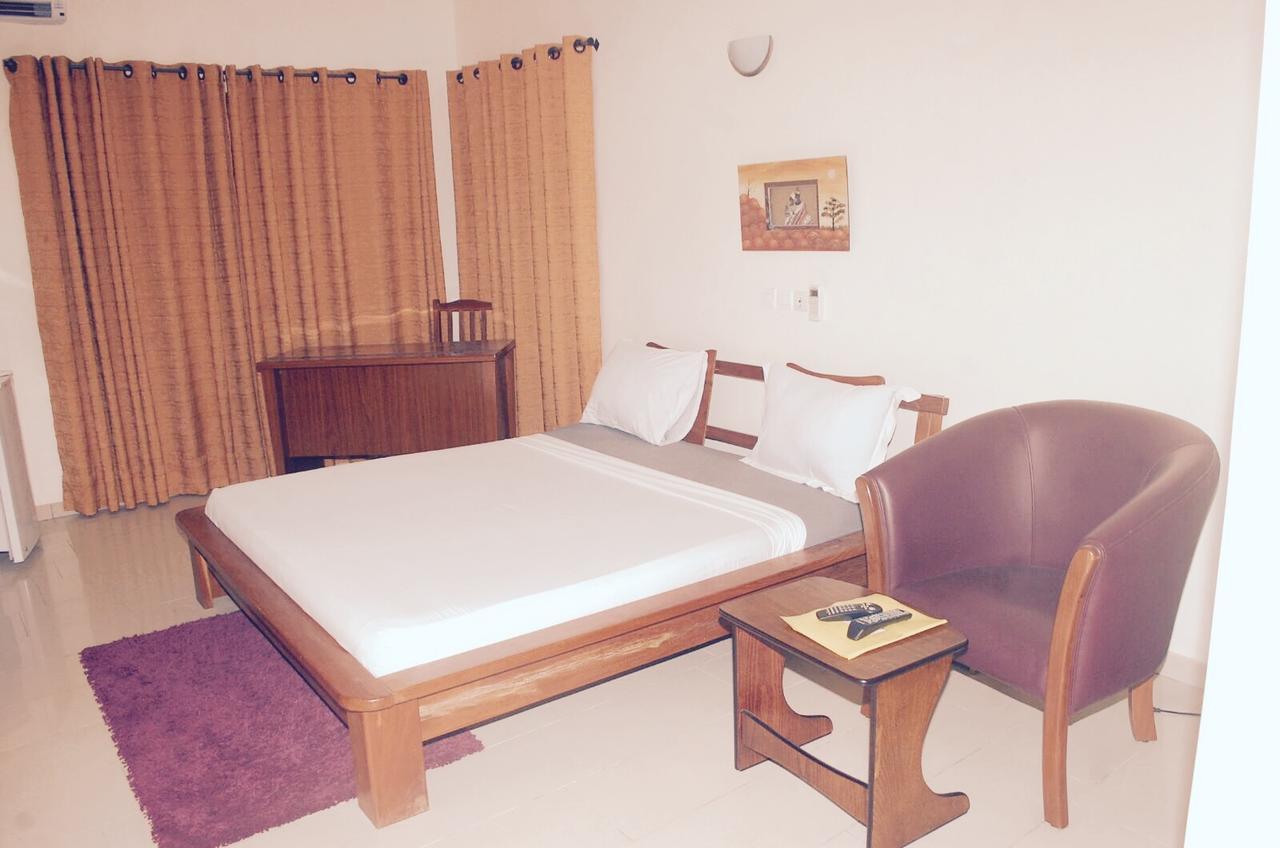Hotels Residences Easy โกโตนู ภายนอก รูปภาพ